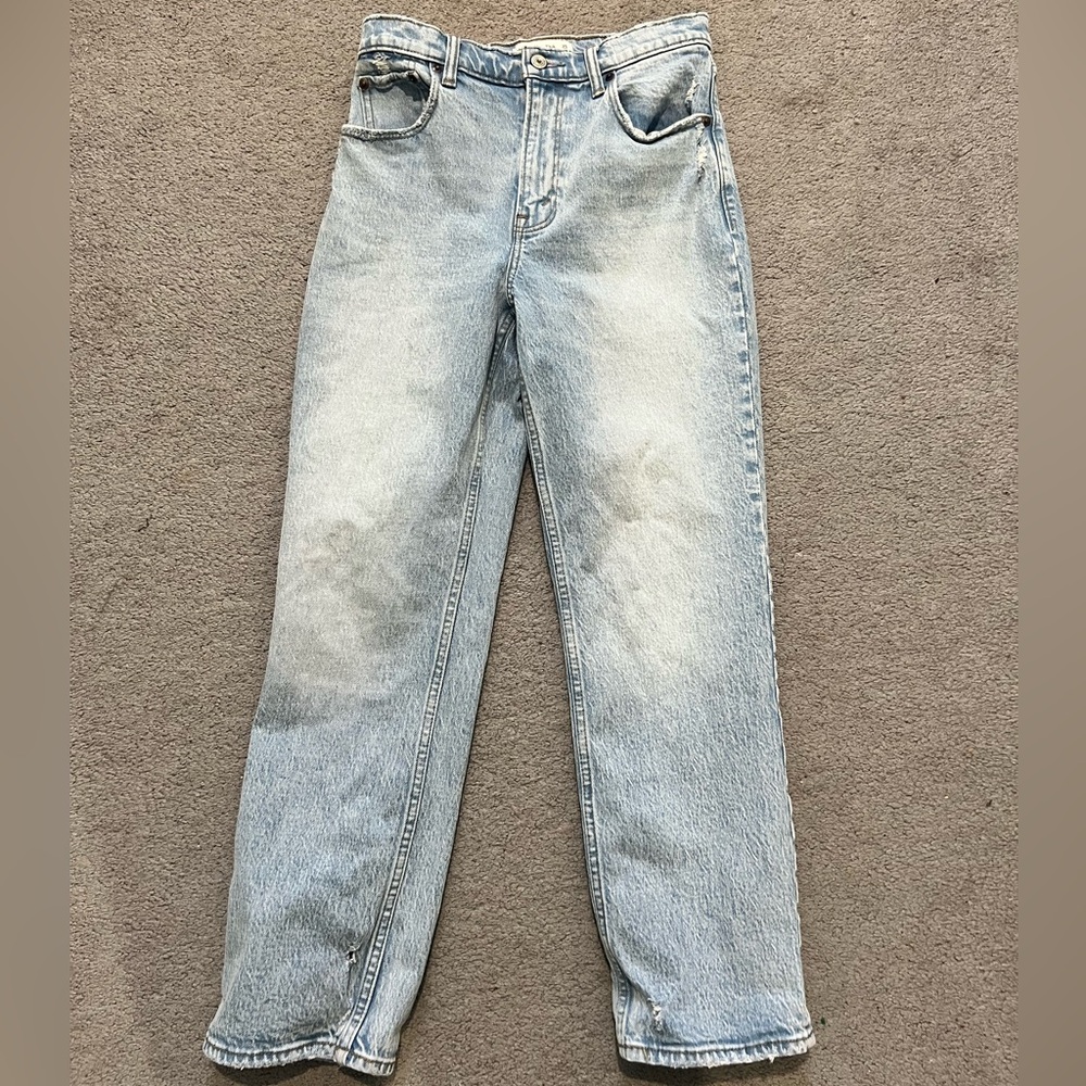 Abercrombie & Fitch Light Wash Straight Leg Jeans